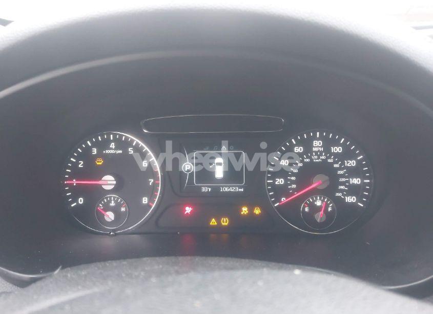 Photo 7 of 2016 Kia Sorento 2.4L LX (VIN 5XYPG4A36GG118455)