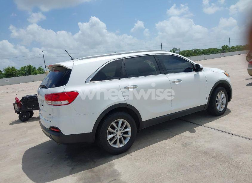 Photo 4 of 2016 Kia Sorento 2.4L LX (VIN 5XYPG4A36GG121436)