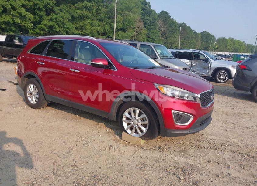 2016 Kia Sorento 2.4L LX (VIN 5XYPG4A36GG153948) main photo