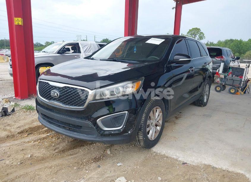 Photo 2 of 2016 Kia Sorento 2.4L L (VIN 5XYPG4A36GG171639)
