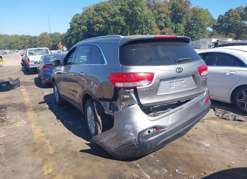 Photo 3 of 2017 Kia Sorento 2.4L LX (VIN 5XYPG4A36HG209713)