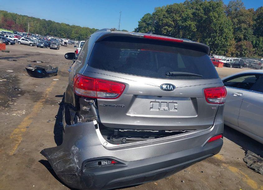 Photo 6 of 2017 Kia Sorento 2.4L LX (VIN 5XYPG4A36HG209713)