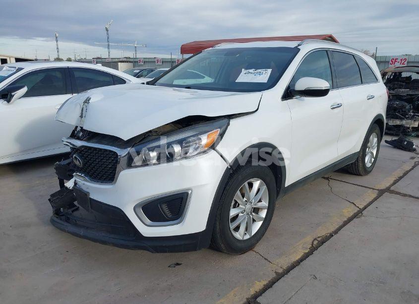 Photo 2 of 2017 Kia Sorento 2.4L LX (VIN 5XYPG4A36HG222199)