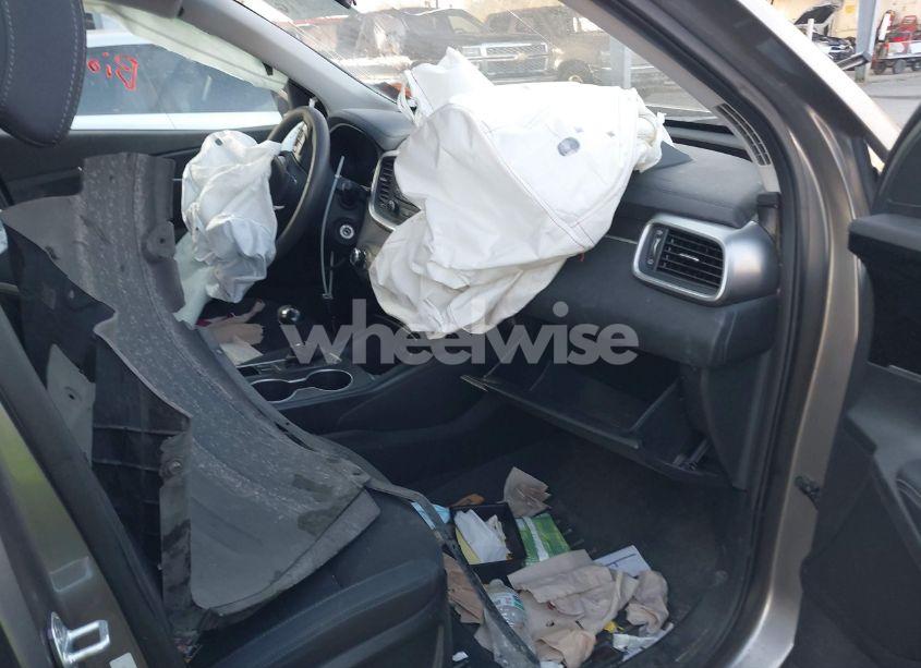 Photo 5 of 2017 Kia Sorento LX/L (VIN 5XYPG4A36HG245501)