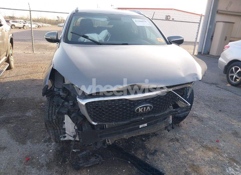 Photo 6 of 2017 Kia Sorento LX/L (VIN 5XYPG4A36HG245501)