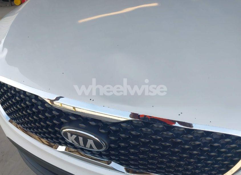 Photo 6 of 2017 Kia Sorento 2.4L LX (VIN 5XYPG4A36HG280622)