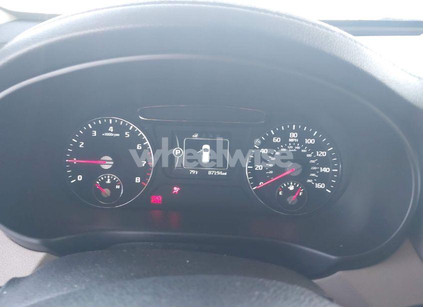 Photo 7 of 2017 Kia Sorento 2.4L LX (VIN 5XYPG4A36HG280622)