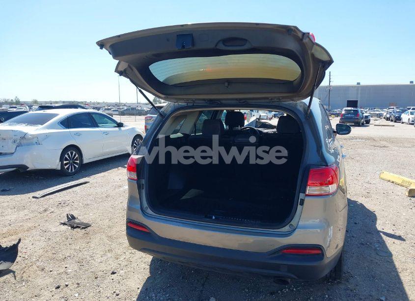 Photo 11 of 2017 Kia Sorento 2.4L L (VIN 5XYPG4A36HG285304)