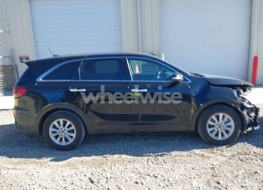 Photo 13 of 2019 Kia Sorento 2.4L L (VIN 5XYPG4A36KG510814)