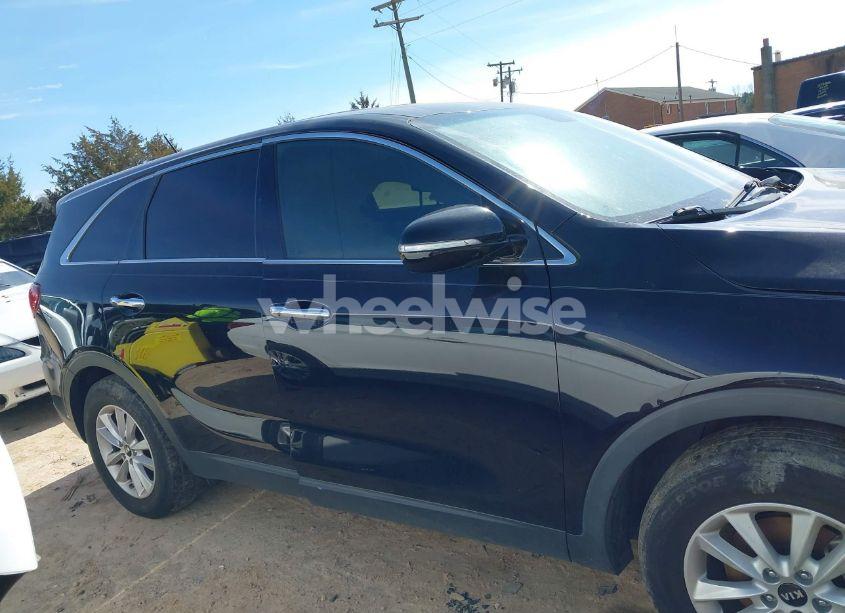 Photo 13 of 2019 Kia Sorento 2.4L L (VIN 5XYPG4A36KG538256)
