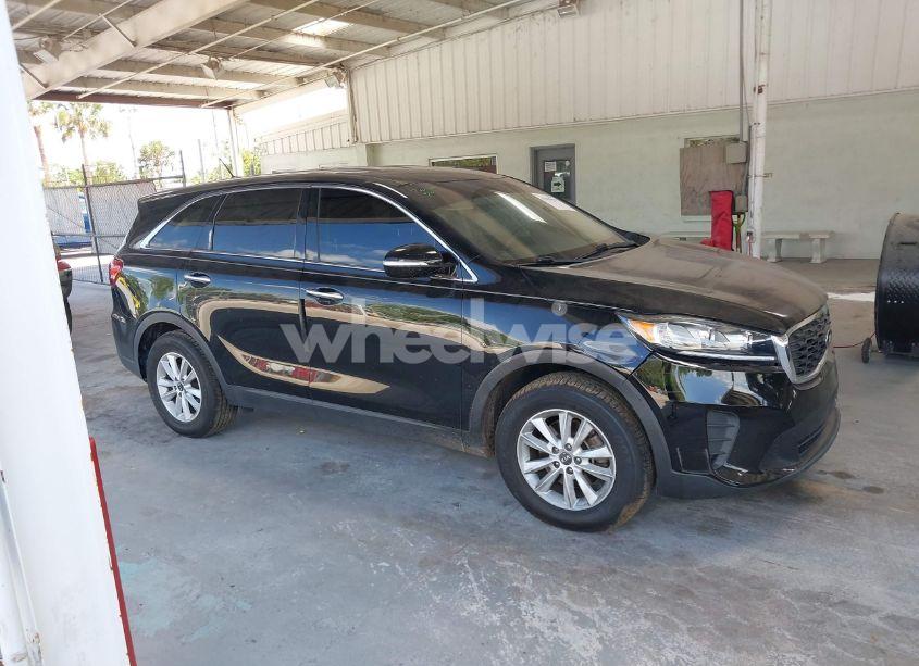 Photo 13 of 2019 Kia Sorento 2.4L L (VIN 5XYPG4A36KG571869)