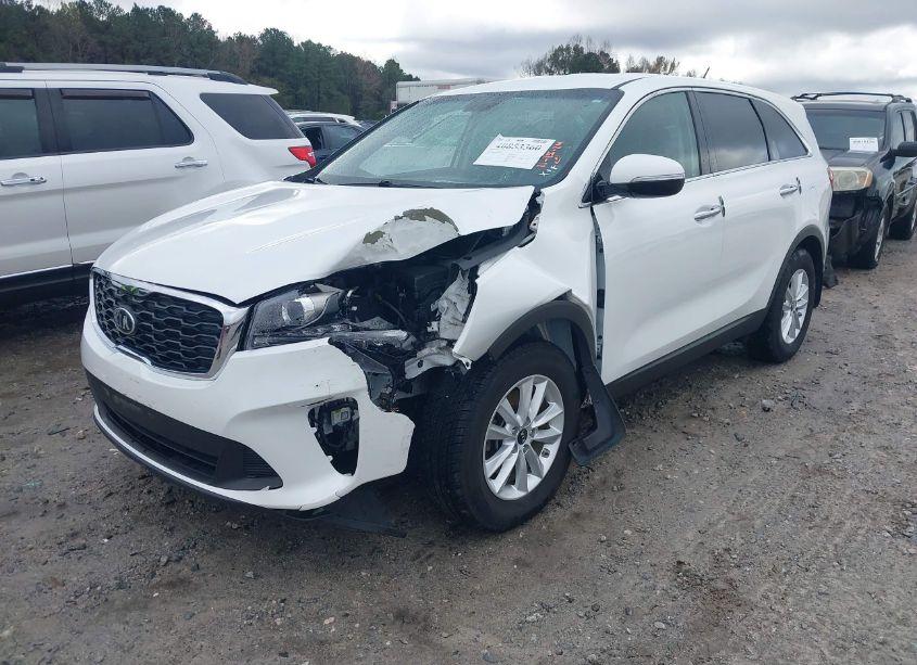Photo 2 of 2019 Kia Sorento 2.4L L (VIN 5XYPG4A36KG611125)