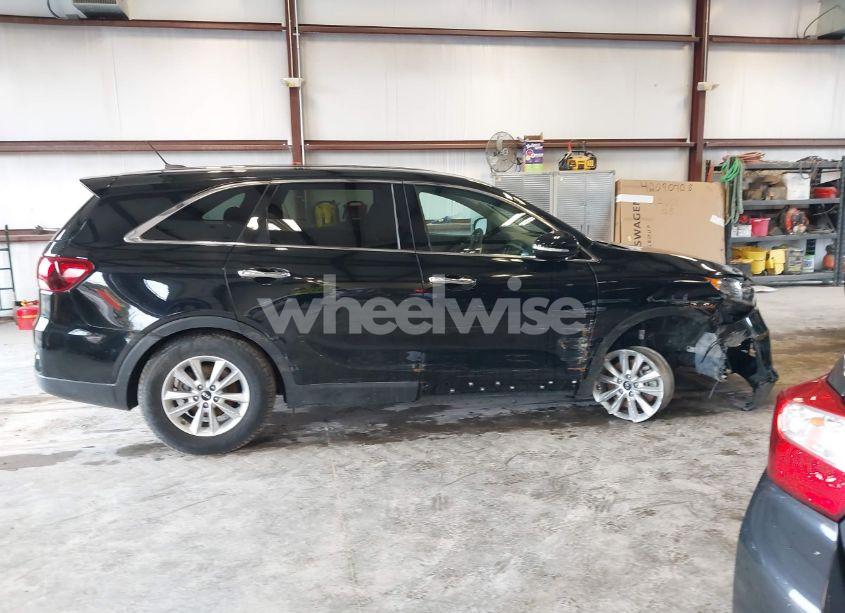 Photo 13 of 2020 Kia Sorento 2.4L L (VIN 5XYPG4A36LG644112)