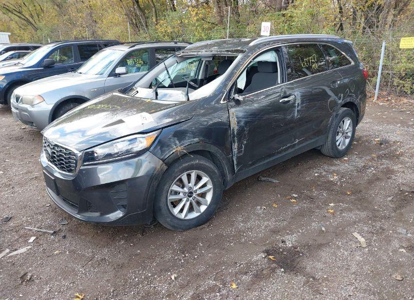 Photo 2 of 2020 Kia Sorento 2.4L LX (VIN 5XYPG4A36LG658799)
