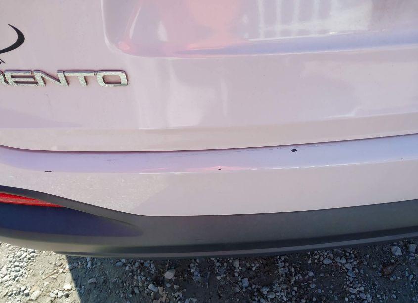 Photo 21 of 2016 Kia Sorento 2.4L LX (VIN 5XYPG4A37GG010202)