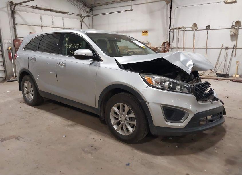 2016 Kia Sorento 2.4L L (VIN 5XYPG4A37GG019000) main photo