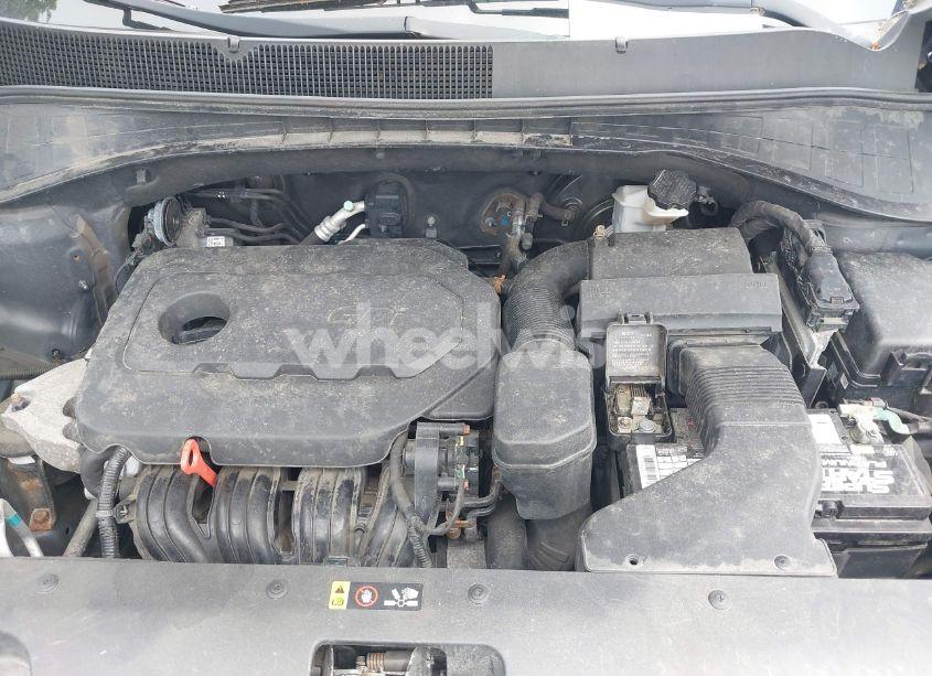 Photo 10 of 2016 Kia Sorento 2.4L LX (VIN 5XYPG4A37GG050554)