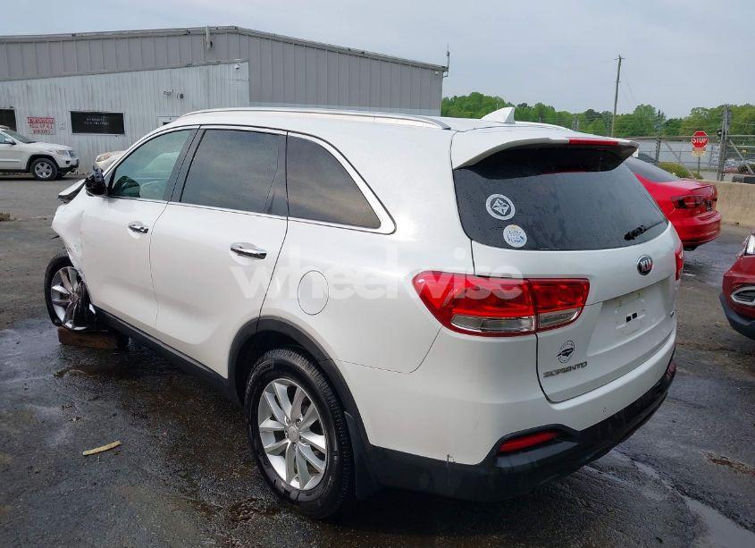 Photo 3 of 2016 Kia Sorento 2.4L LX (VIN 5XYPG4A37GG089824)
