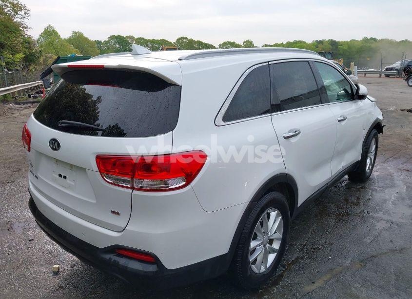 Photo 4 of 2016 Kia Sorento 2.4L LX (VIN 5XYPG4A37GG089824)