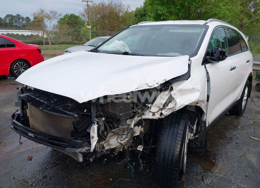 Photo 6 of 2016 Kia Sorento 2.4L LX (VIN 5XYPG4A37GG089824)