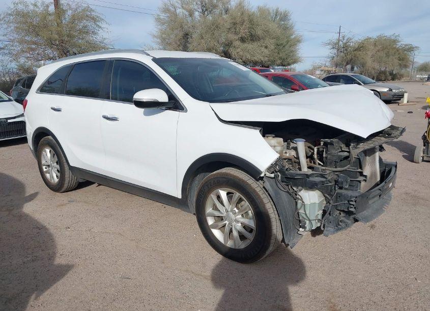 2016 Kia Sorento 2.4L LX (VIN 5XYPG4A37GG153697) main photo