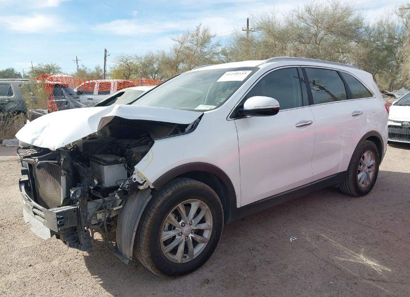 Photo 6 of 2016 Kia Sorento 2.4L LX (VIN 5XYPG4A37GG153697)