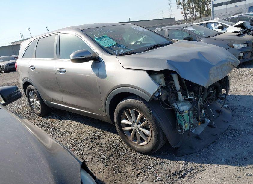 2016 Kia Sorento 2.4L L (VIN 5XYPG4A37GG171570) main photo