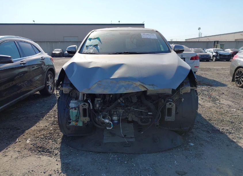 Photo 12 of 2016 Kia Sorento 2.4L L (VIN 5XYPG4A37GG171570)