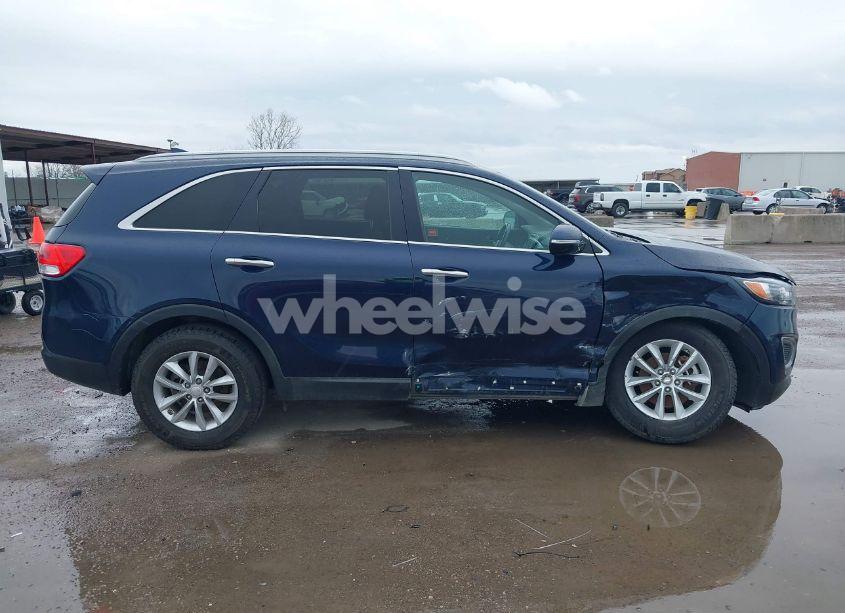 Photo 13 of 2016 Kia Sorento 2.4L LX (VIN 5XYPG4A37GG181824)