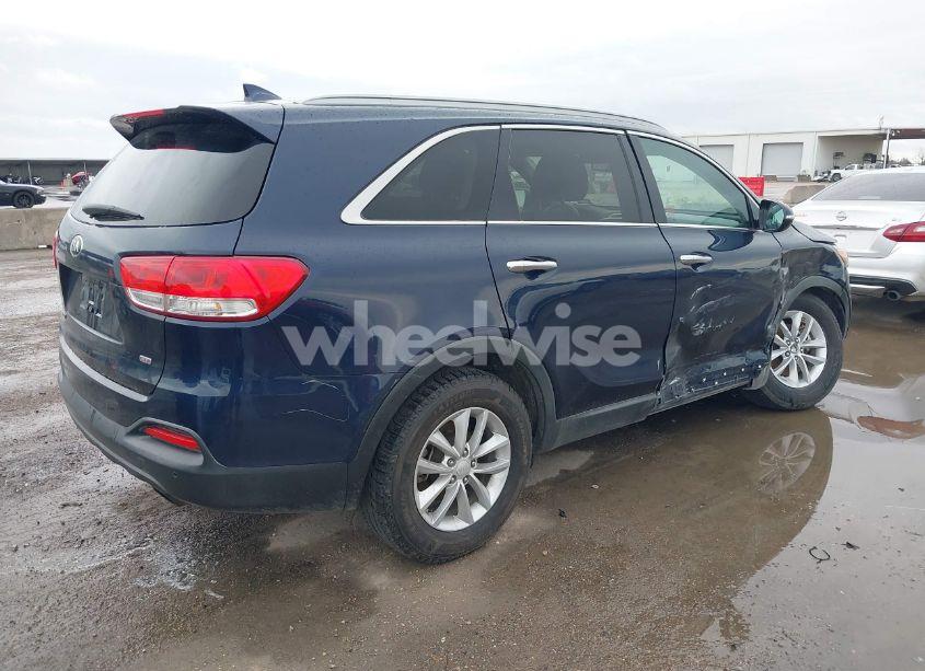 Photo 4 of 2016 Kia Sorento 2.4L LX (VIN 5XYPG4A37GG181824)