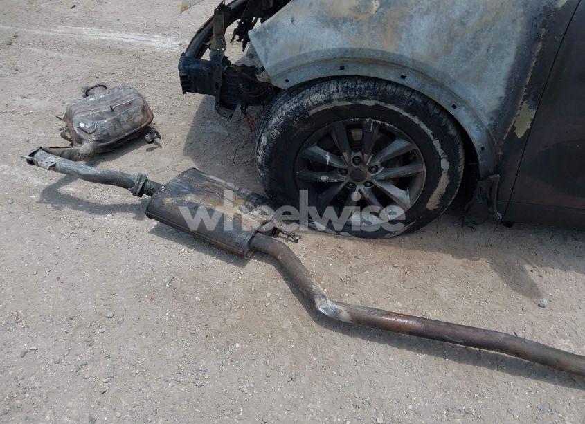 Photo 11 of 2017 Kia Sorento 2.4L LX (VIN 5XYPG4A37HG214564)