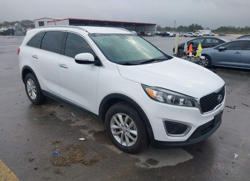 2017 Kia Sorento 2.4L LX (VIN 5XYPG4A37HG250187) main photo
