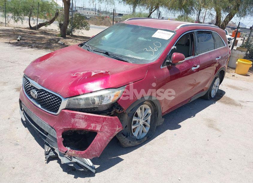 Photo 2 of 2018 Kia Sorento 2.4L LX (VIN 5XYPG4A37JG338470)