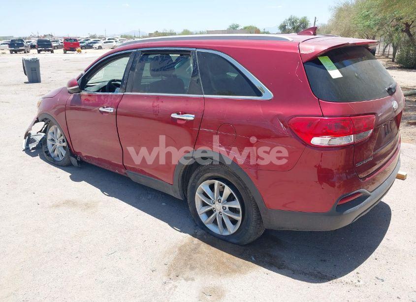 Photo 3 of 2018 Kia Sorento 2.4L LX (VIN 5XYPG4A37JG338470)