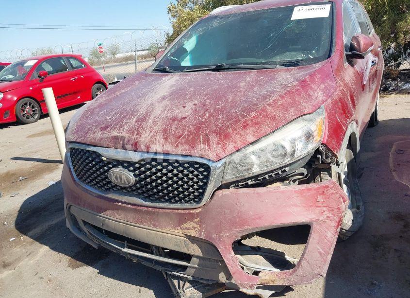 Photo 6 of 2018 Kia Sorento 2.4L LX (VIN 5XYPG4A37JG338470)