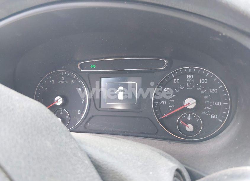 Photo 7 of 2018 Kia Sorento 2.4L LX (VIN 5XYPG4A37JG338470)