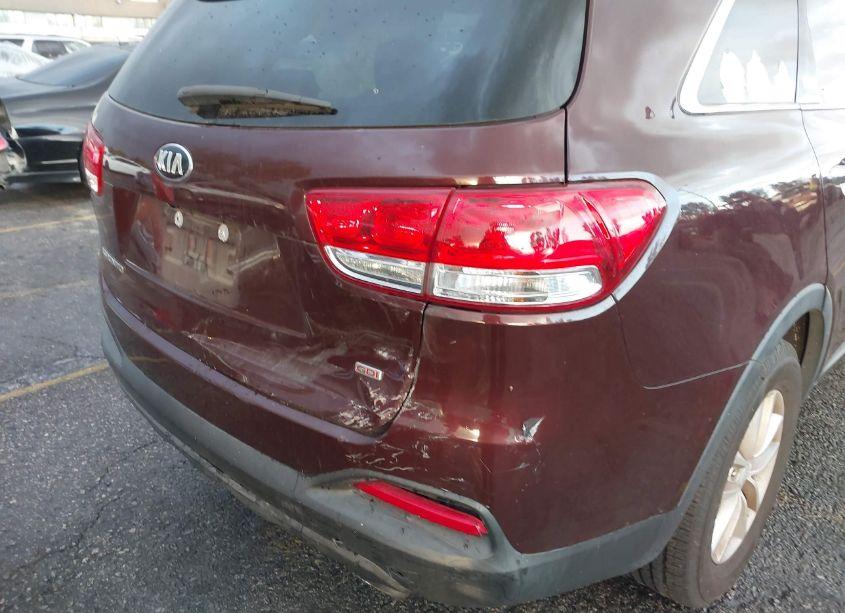 Photo 19 of 2018 Kia Sorento 2.4L LX (VIN 5XYPG4A37JG364163)