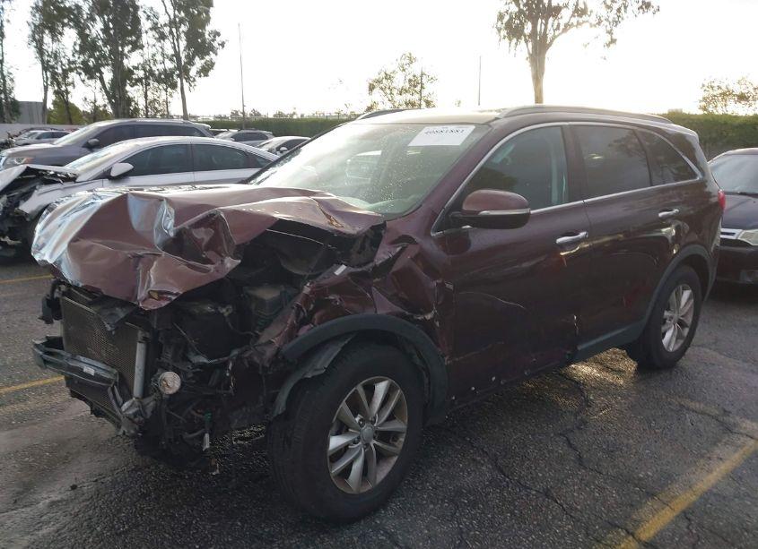 Photo 2 of 2018 Kia Sorento 2.4L LX (VIN 5XYPG4A37JG364163)