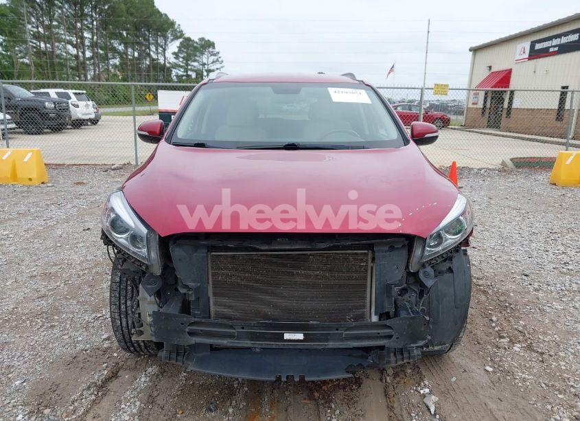 Photo 12 of 2018 Kia Sorento 2.4L LX (VIN 5XYPG4A37JG418190)