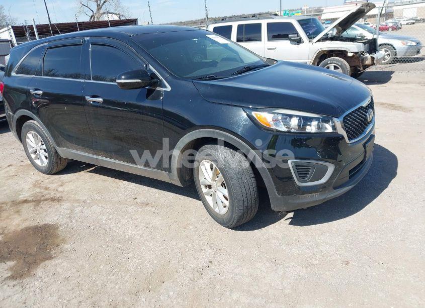 2018 Kia Sorento 2.4L L (VIN 5XYPG4A37JG431134) main photo