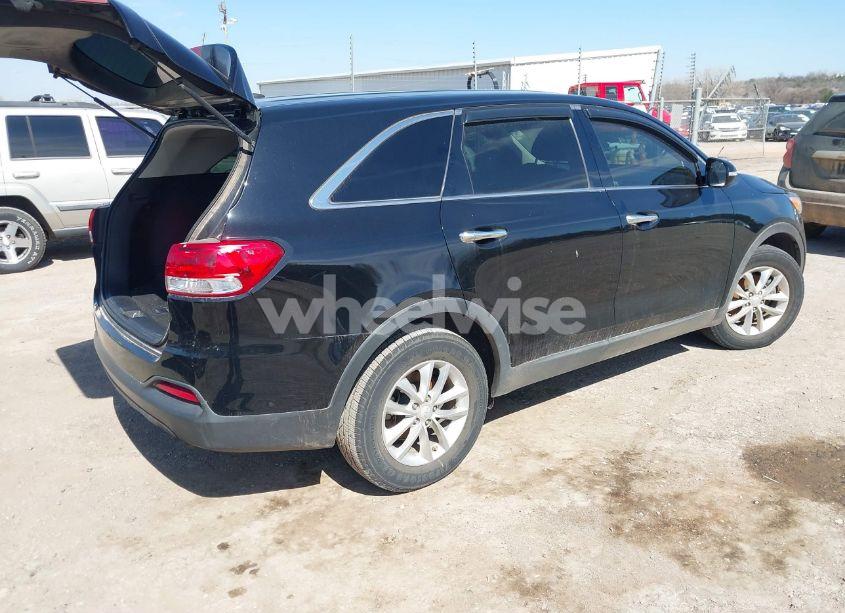 Photo 4 of 2018 Kia Sorento 2.4L L (VIN 5XYPG4A37JG431134)