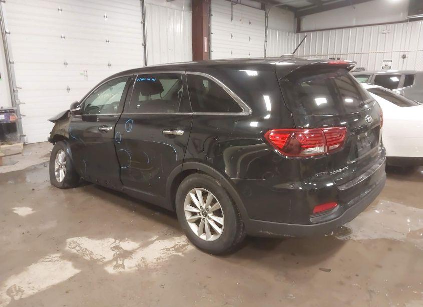 Photo 3 of 2019 Kia Sorento 2.4L L (VIN 5XYPG4A37KG523037)