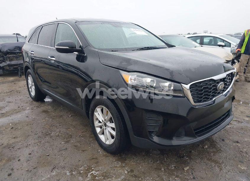 2019 Kia Sorento 2.4L LX (VIN 5XYPG4A37KG533115) main photo