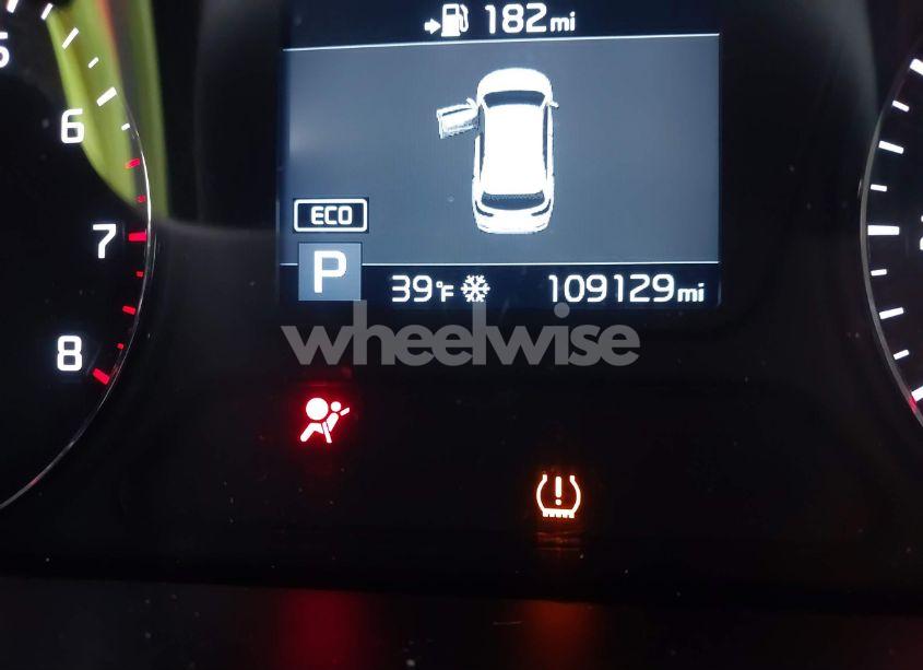 Photo 15 of 2019 Kia Sorento 2.4L LX (VIN 5XYPG4A37KG533115)