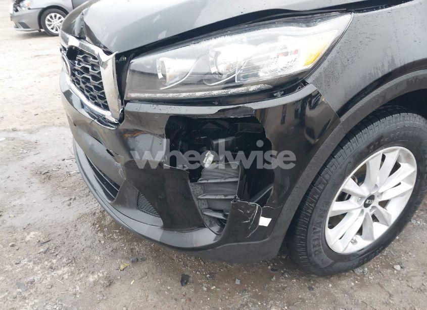 Photo 17 of 2019 Kia Sorento 2.4L LX (VIN 5XYPG4A37KG533115)