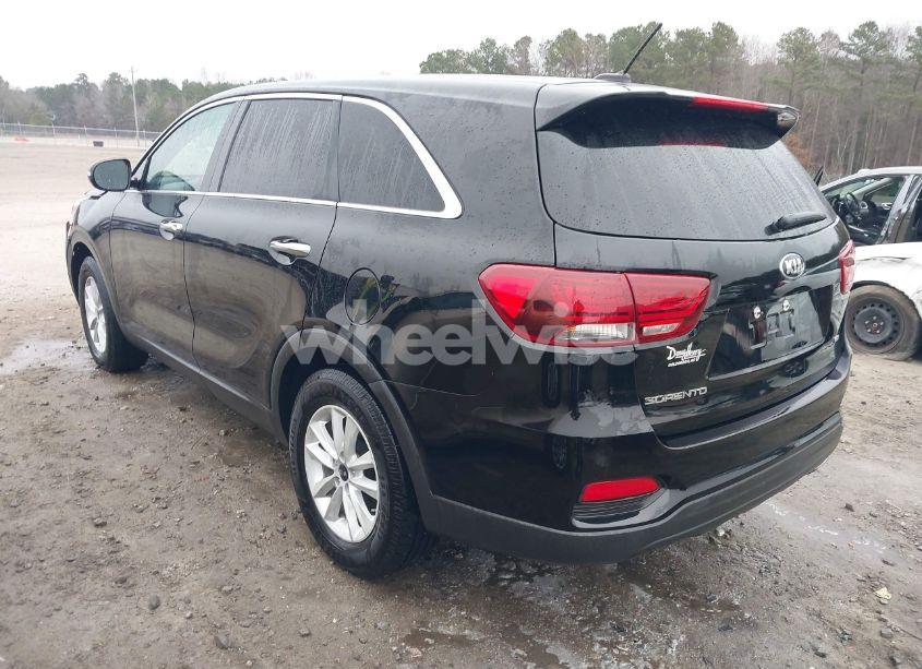 Photo 3 of 2019 Kia Sorento 2.4L LX (VIN 5XYPG4A37KG533115)