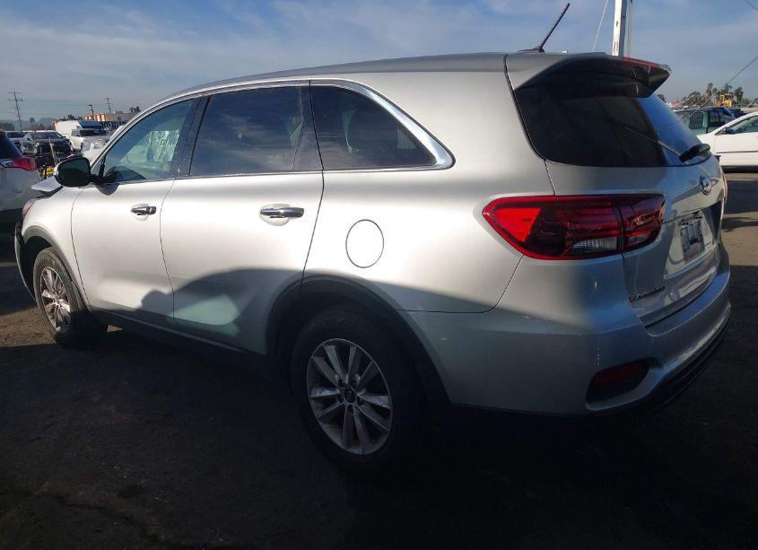 Photo 3 of 2019 Kia Sorento 2.4L L (VIN 5XYPG4A37KG553249)