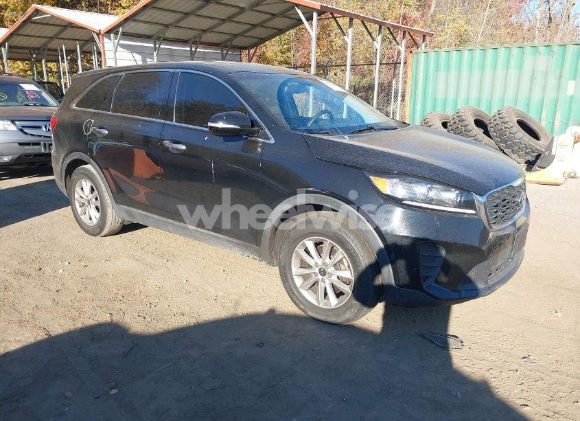2019 Kia Sorento 2.4L LX (VIN 5XYPG4A37KG554093) main photo