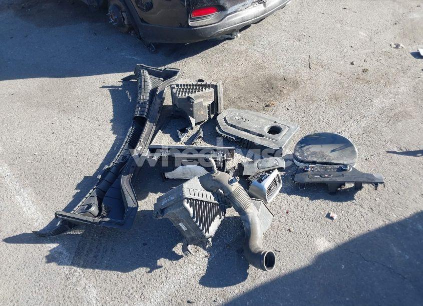 Photo 11 of 2020 Kia Sorento 2.4L L (VIN 5XYPG4A37LG657046)