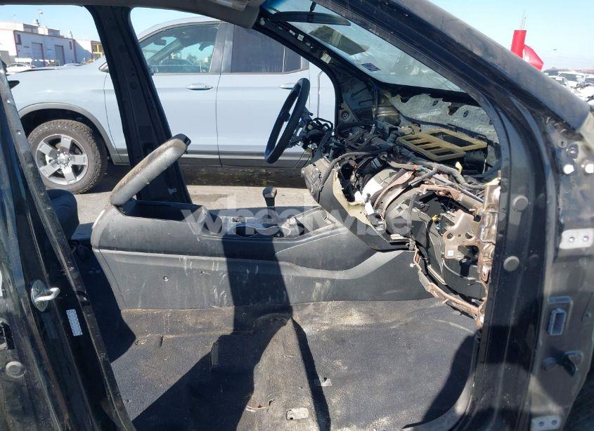 Photo 5 of 2020 Kia Sorento 2.4L L (VIN 5XYPG4A37LG657046)